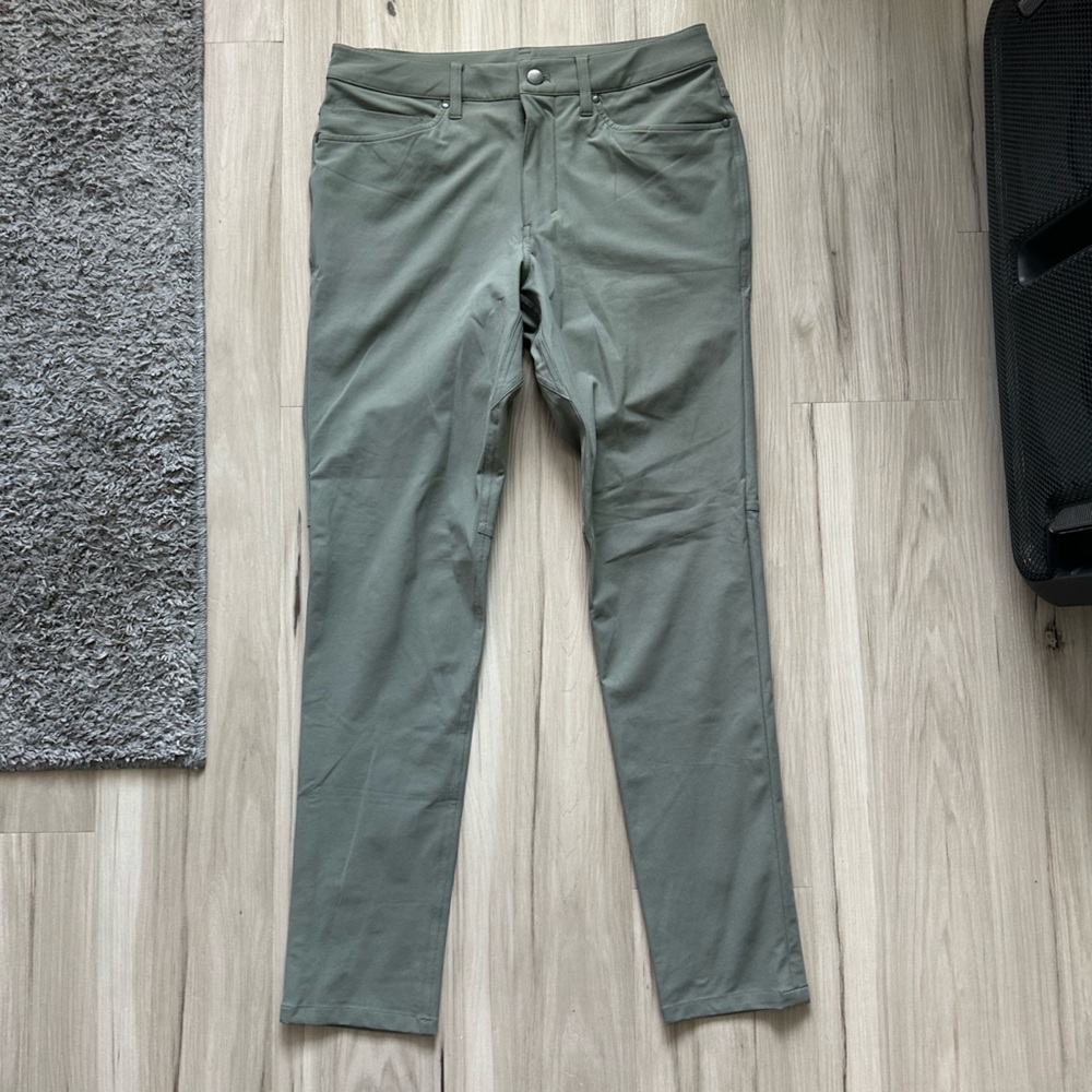 Lululemon Men’s ABC Pant Slim-Fit 5 Pocket